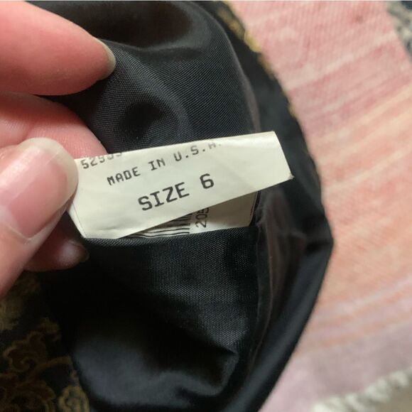 Vintage Black and Gold Dragon Skirt Small - Picture 7 of 7